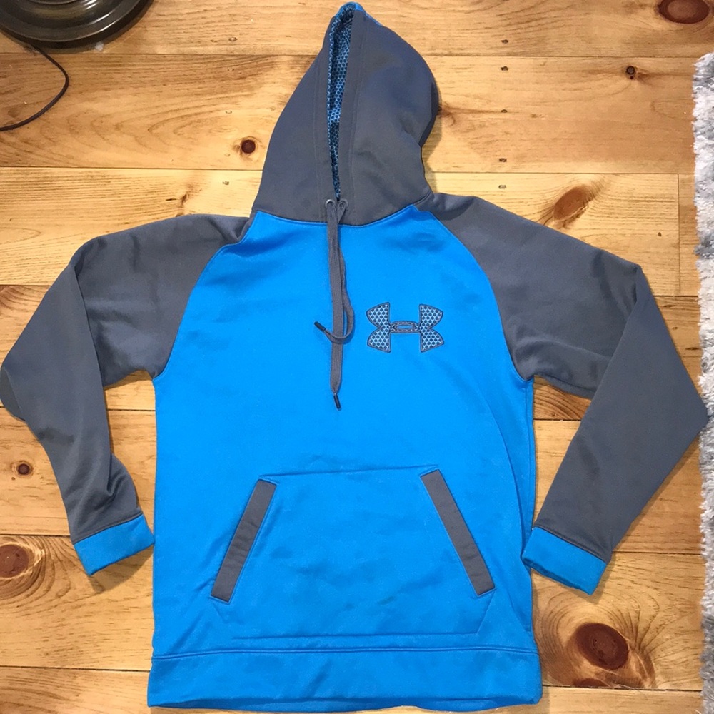 Under Armour Sweatshirt